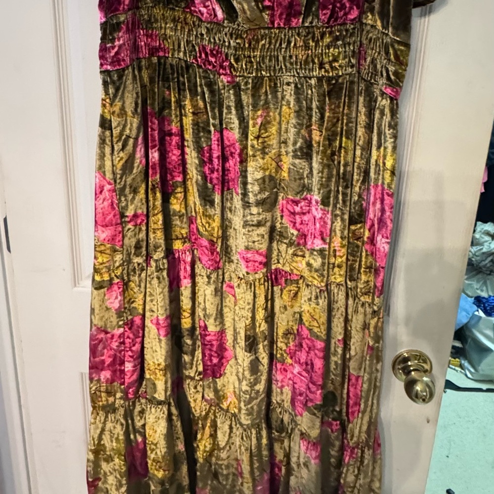 Brand new never worn beautiful dress